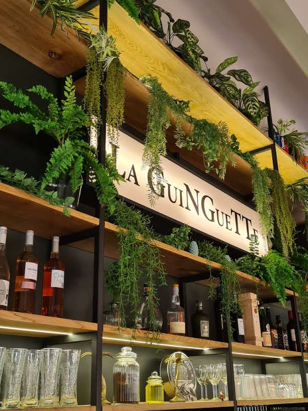 La Guinguette, Josse